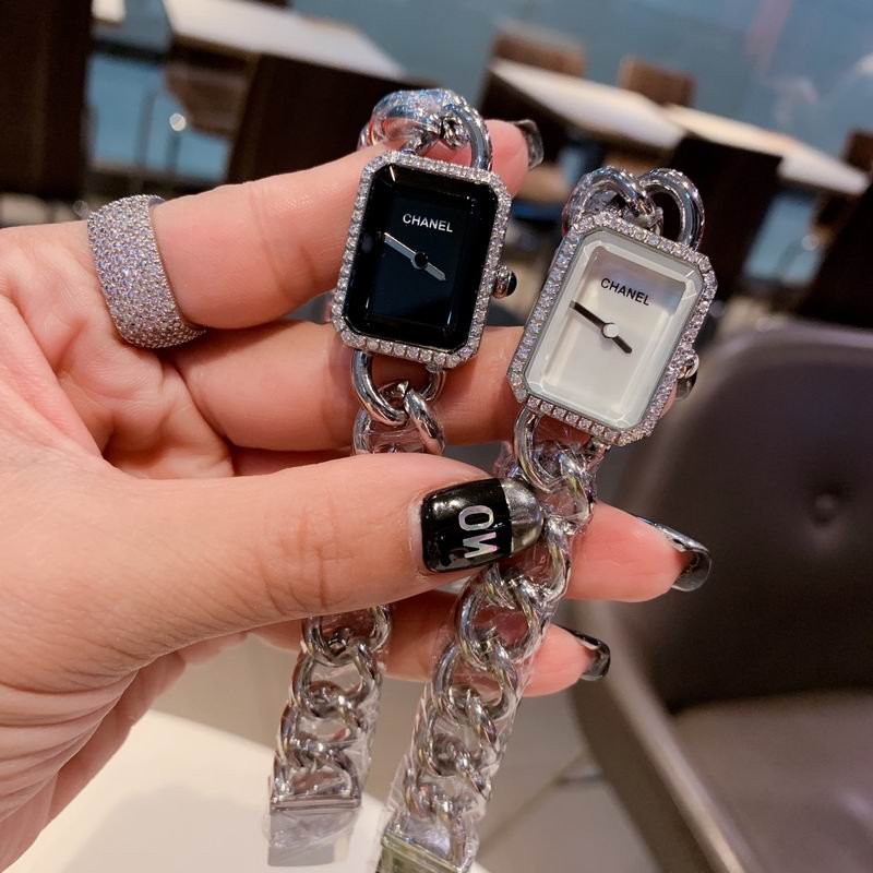 Chanel 21X26mm 052309